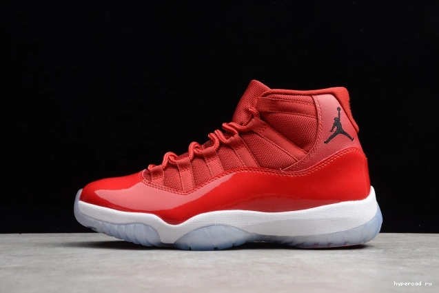 11 378037-623 RetroGym Red Air Jordan 0526